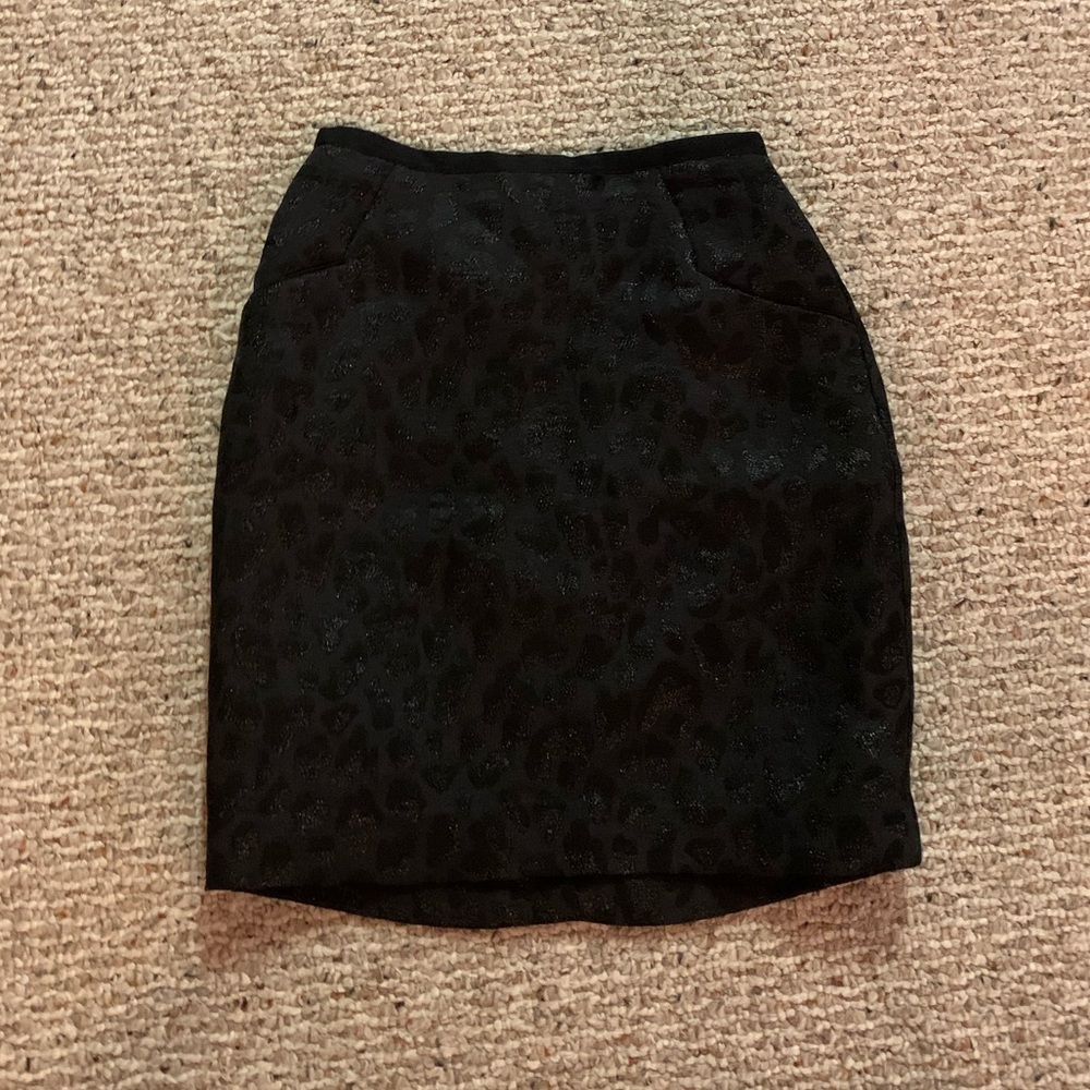 H&M black cheetah print skirt